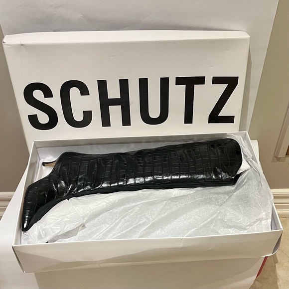 Schutz NWT 8.5 Black Maryana Lo Boots Croc embossed black leather - Picture 3 of 7